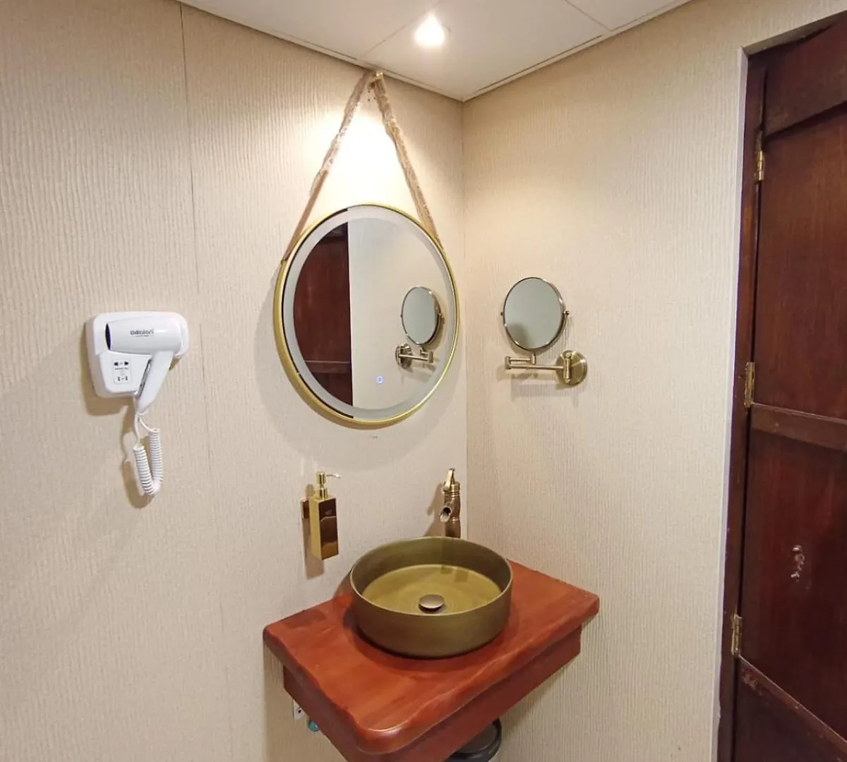 Hyba Heritage Hotel Dubai 0*,